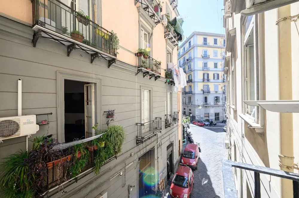 Piazza Portanova 11 in Napoli