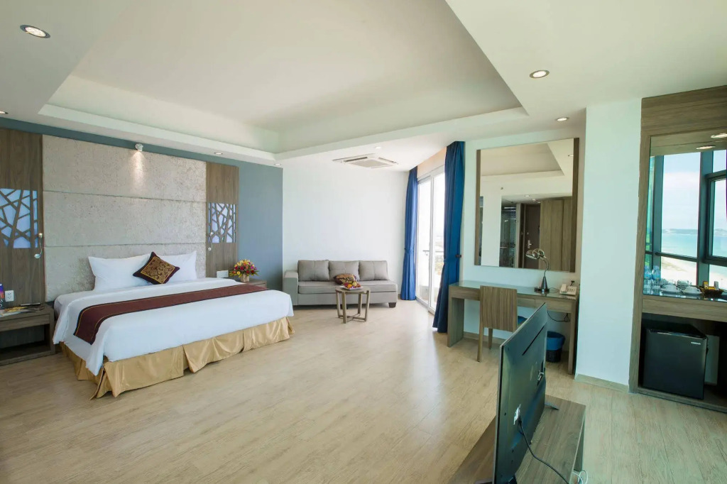Golden Peak Resort & Spa