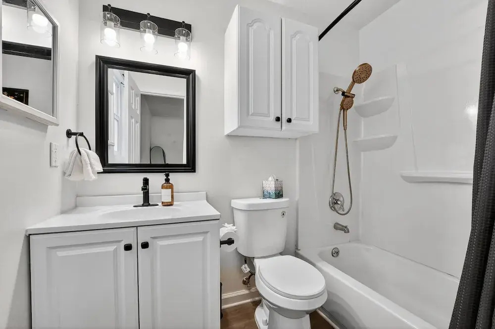 Modern 3br Townhouse Near Brushy Creek 3 Bedroom Duplex