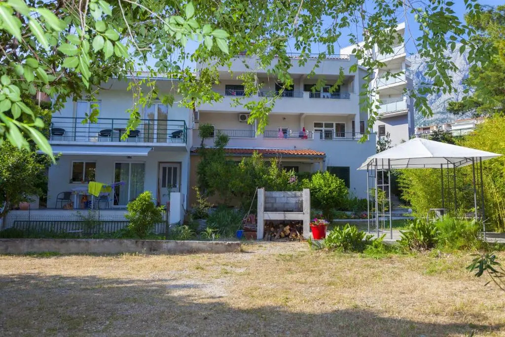 Meri Apartments - Monia Puharic