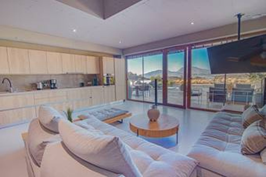 Marnos Luxury Villas