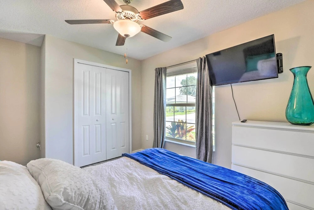 Modern & Bright Ruskin Home Near Bahia Beach!
