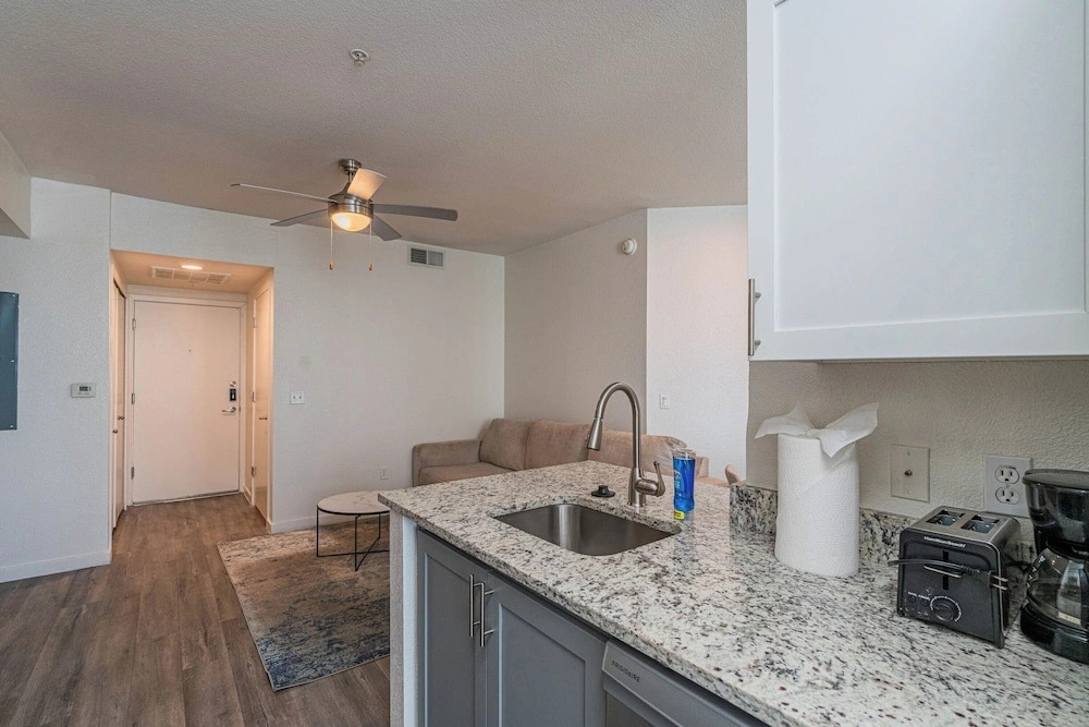 The Access Upscale Stay with Pool-Gym-EV