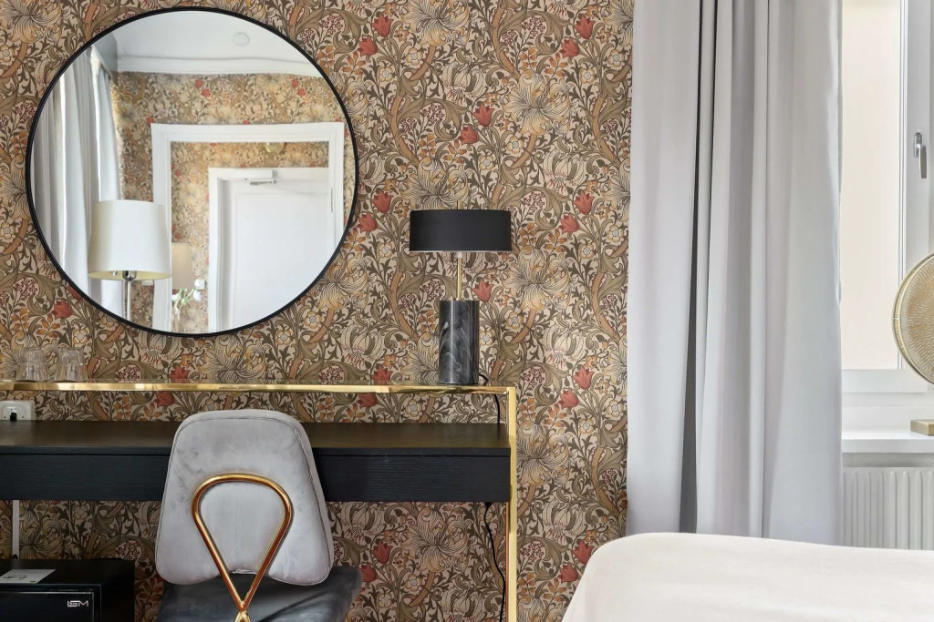 Centric Hotel