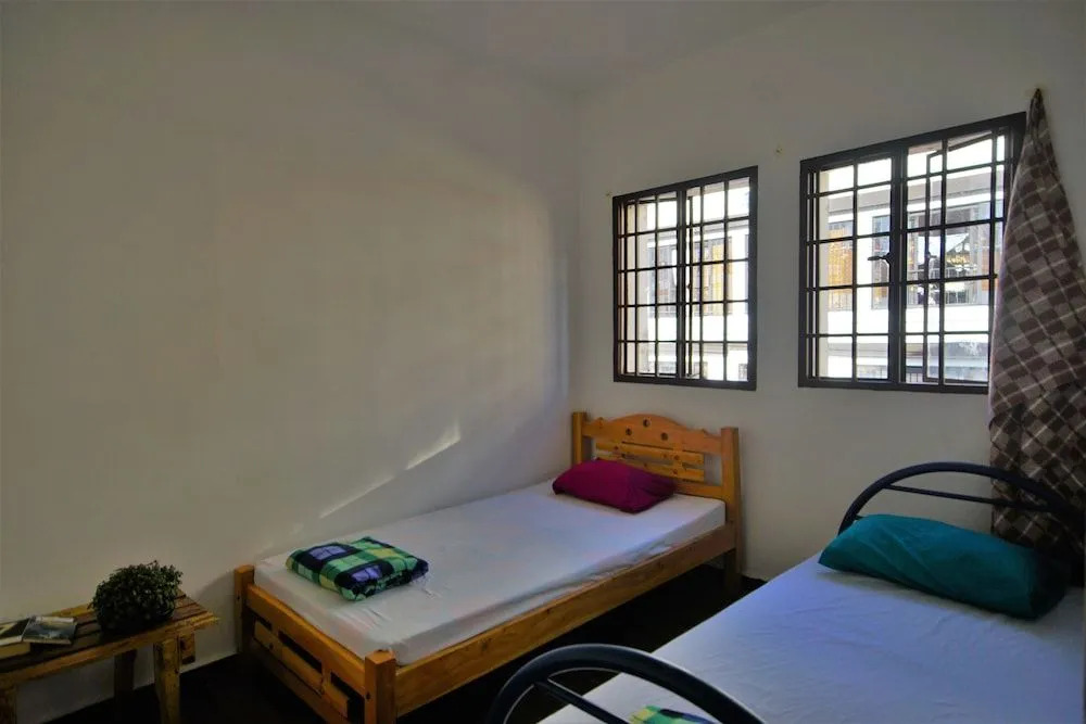 Hostal de la Pola - Hostel