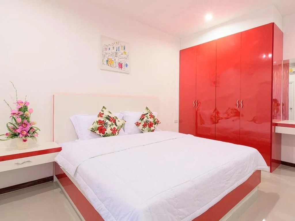 Baan Nam Poon Resort