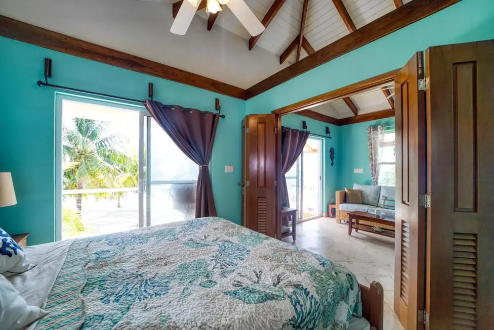 Lucky Duck Villa - Huge Beachfront Pool and Pier