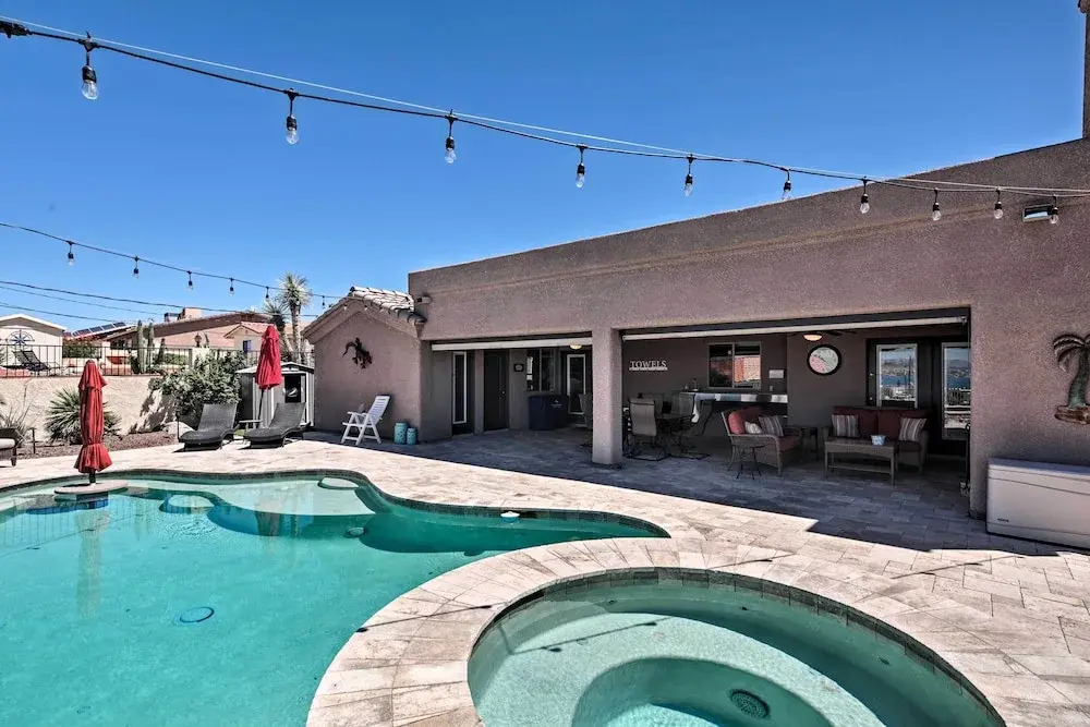 Pool, Hot Tub & Lake Views: Lake Havasu Home!