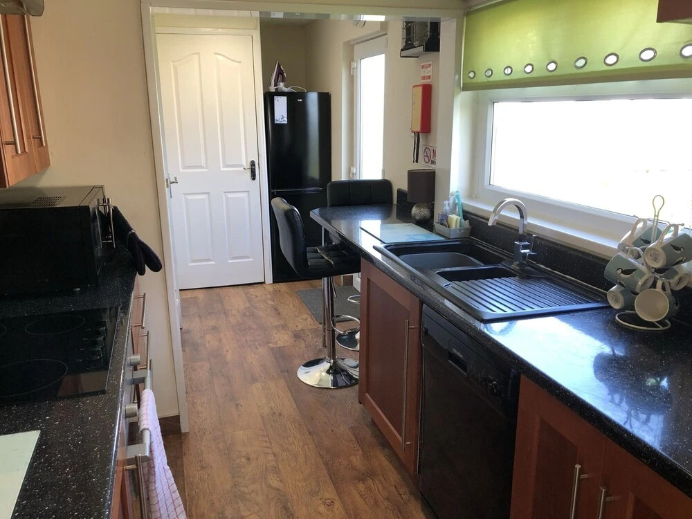 Seabirds - 3 bed chalet, dog friendly, Bridlington