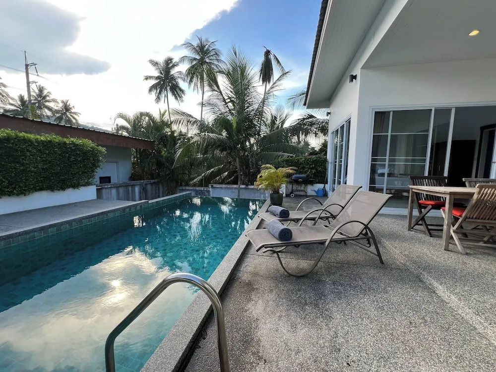 Tranquil Oasis in Taling Ngam 2-Bedroom Pool Villa