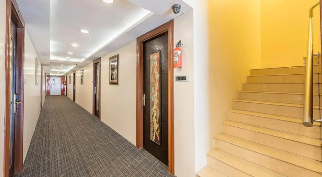 OYO Flagship 479 Royapettah