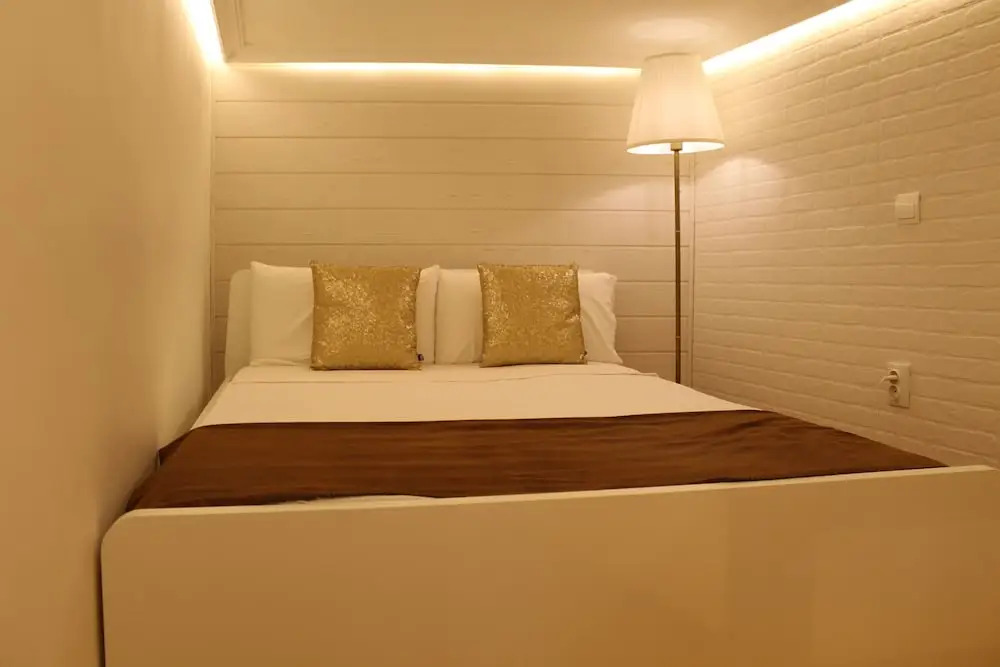 Modern 3 Bedroom in La Latina 10 minutes to Metro