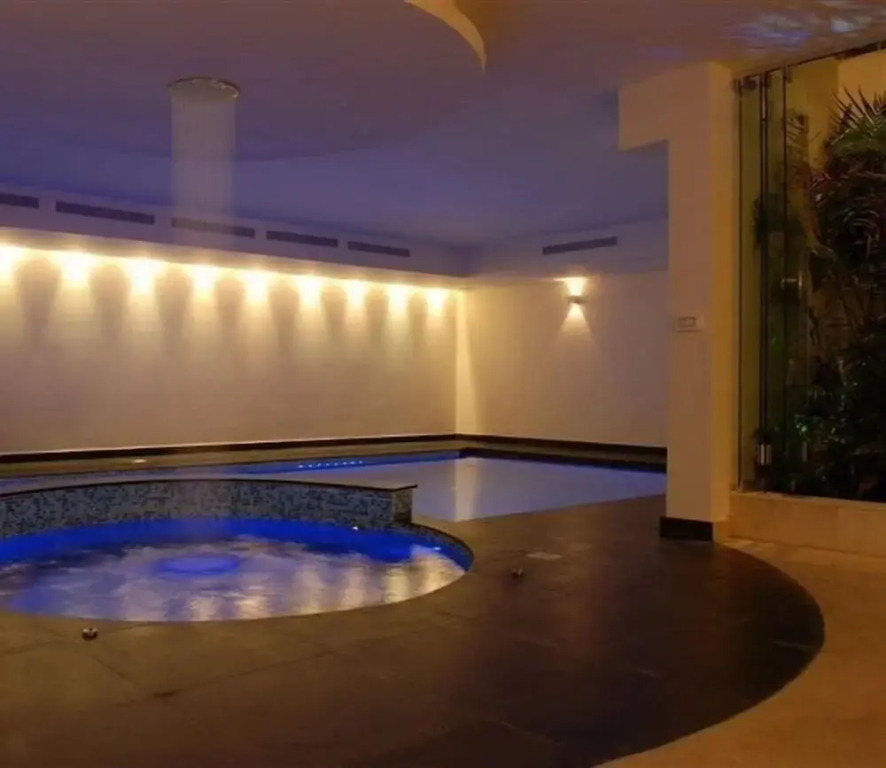 Mango Luxury Villa