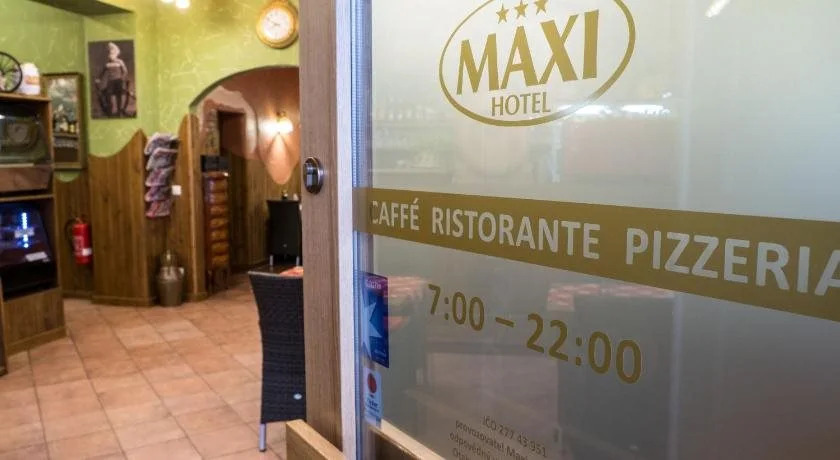 Hotel Maxi