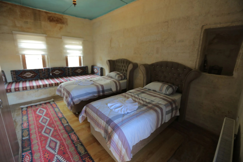 Sandık cave house