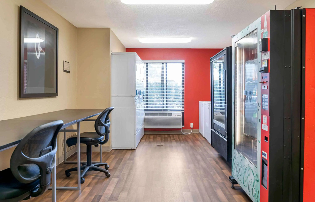 Extended Stay America Select Suites - Detroit - Warren