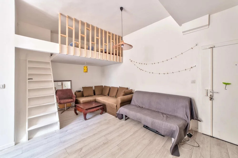 Studio With Mezzanine in the Heart of the Latin Quarter - PRO Agency