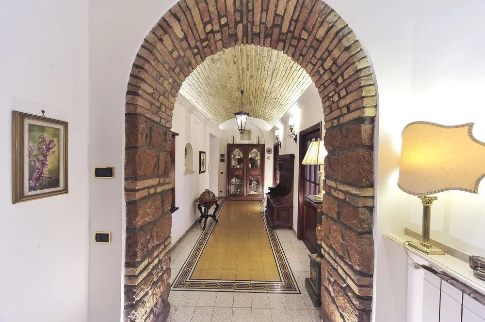 Central Domus Roma