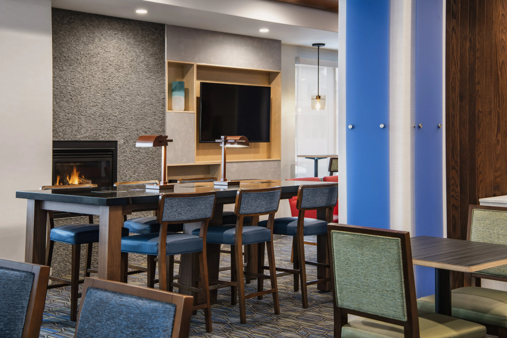 Holiday Inn Express & Suites Saskatoon Centre by IHG