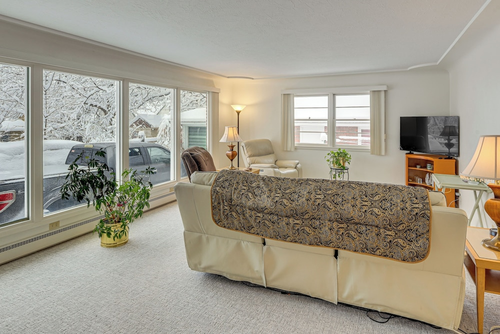 2 Mi to Downtown Billings! Charming Family Home