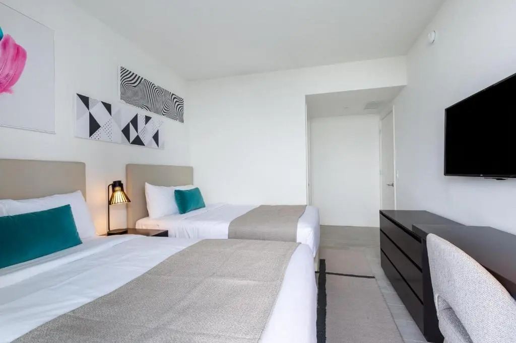 Spacious 3 Bedroom at Hyde Beach House 12th floor