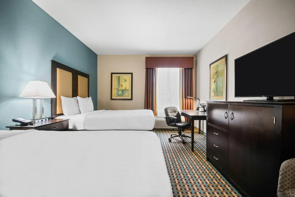 La Quinta by Wyndham Stonington-Mystic Area