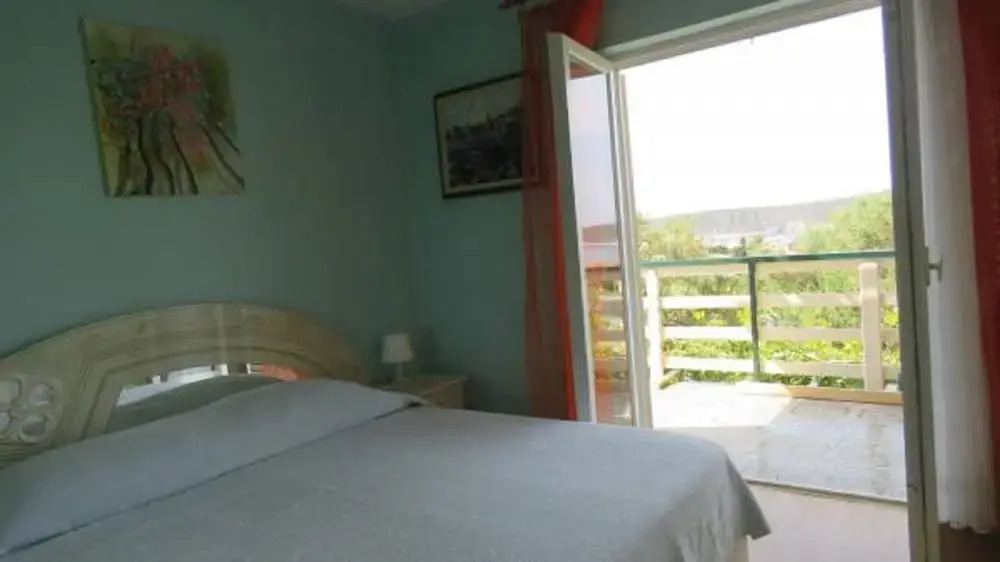 Serene Barbat Escape with Just Minutes from the Beach