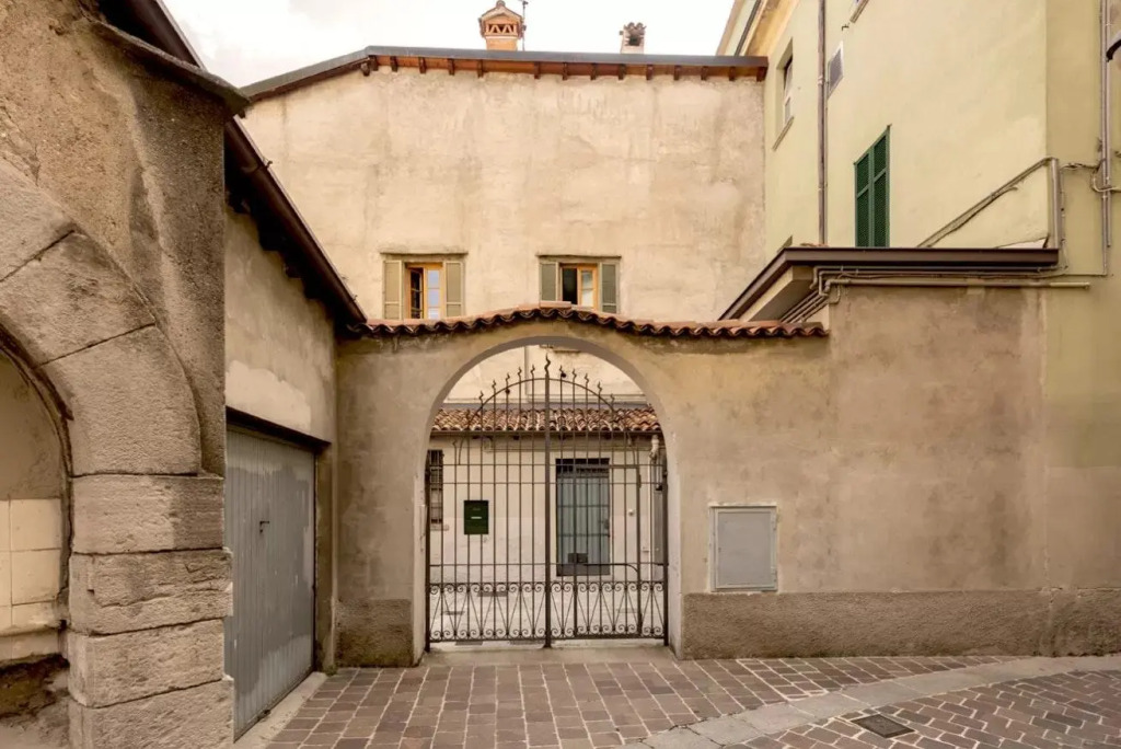 ALTIDO Lovely 1-BR Apartment in Como Centre