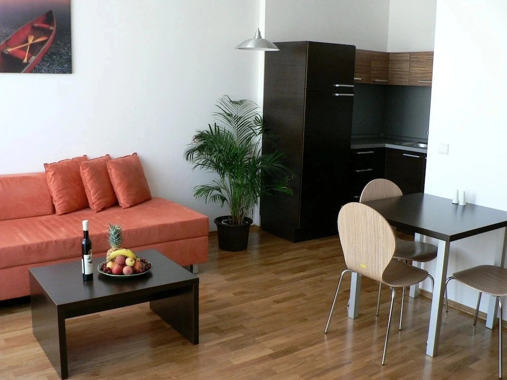 Angel Apartments