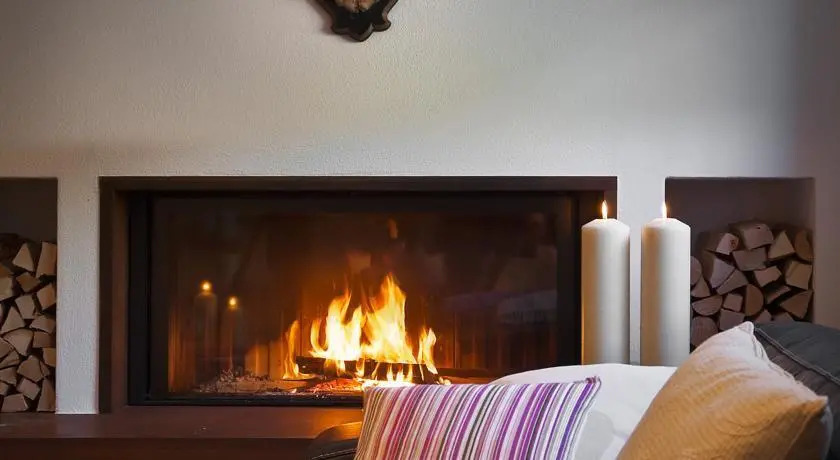 Helmhotel