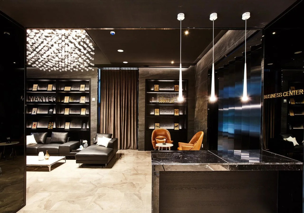 Hotel Wanted