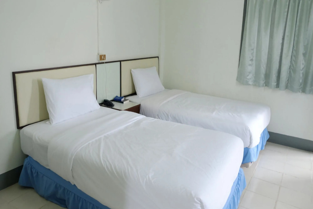 NorthLands House Hotel
