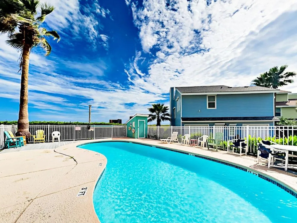 3BR w/ Pool & Big Gulf-view Deck Steps to Beach 3 Bedrooms 3 Bathrooms