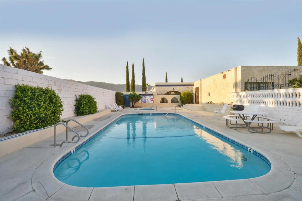 Americas Best Value Inn and Suites -Yucca Valley