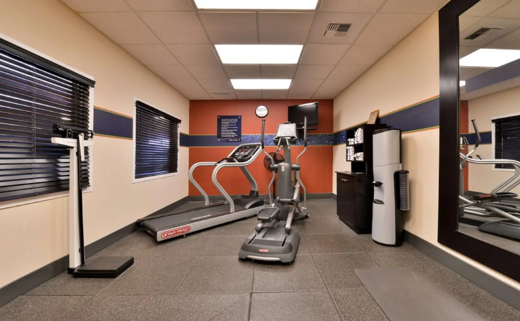 Hampton Inn Idaho Falls / Airport