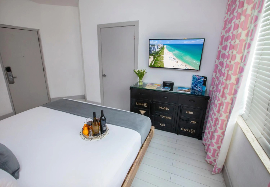 Whitelaw Hotel