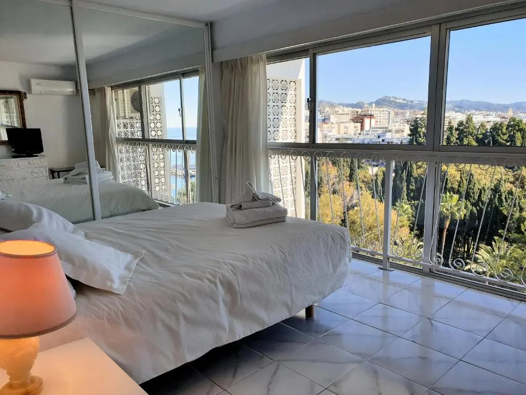 Skol 727 Lovely 2 Bedroom Duplex in Marbella Center