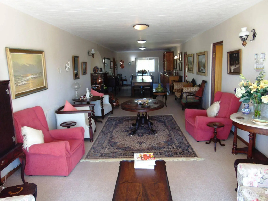 Whale Watchers Inn