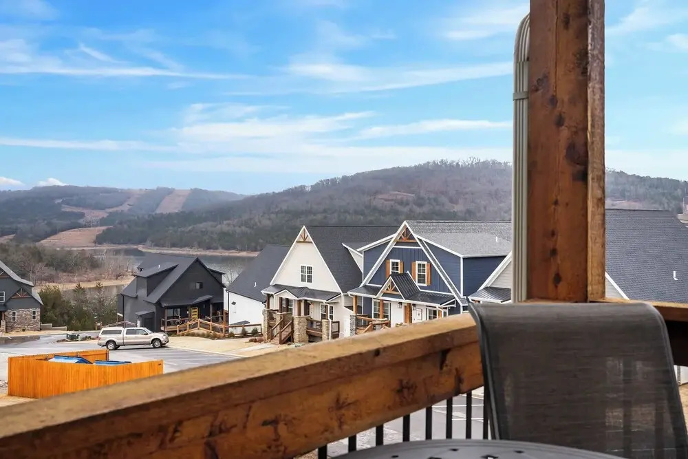 The Rock at Branson Cove 5 BDR on Table Rock!