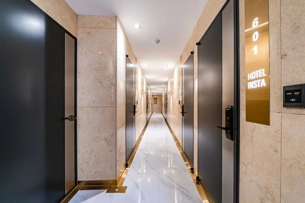 Insta Hotel - Main Branch