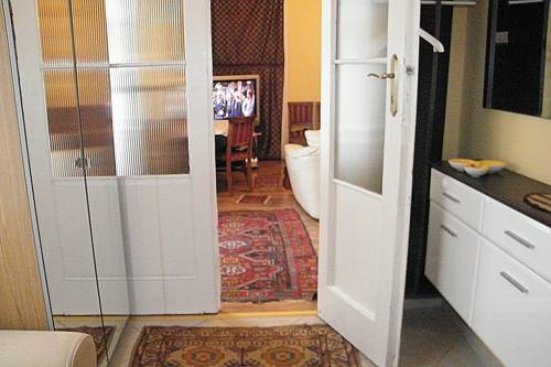 Danube Bridge Apartments