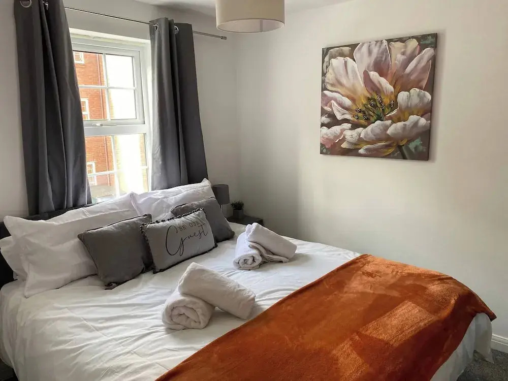 Charming 3-bedroom Norwich Retreat With Garden & Private Parking