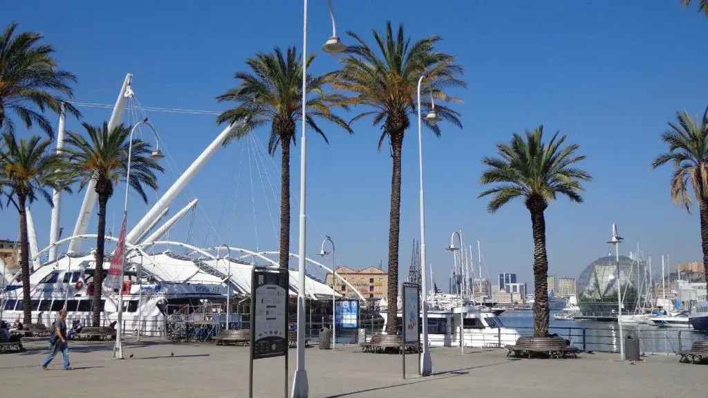 Cavour16 rent bedrooms