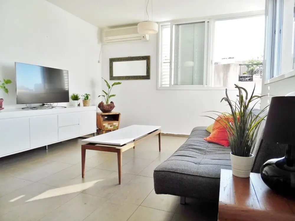 Super Central Stunning Roof 2BR Apt