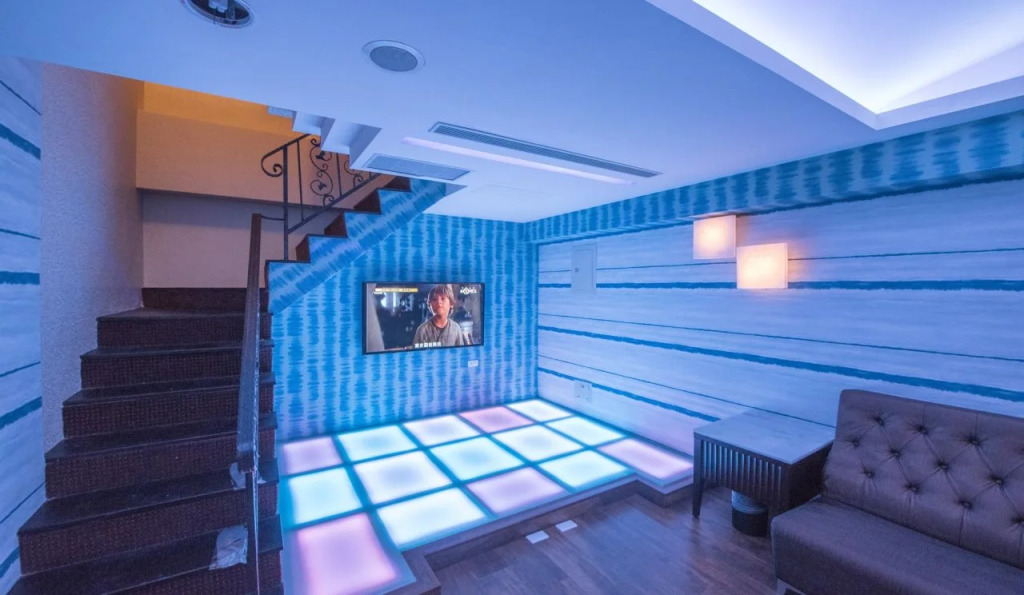 All Fun Business Hotel