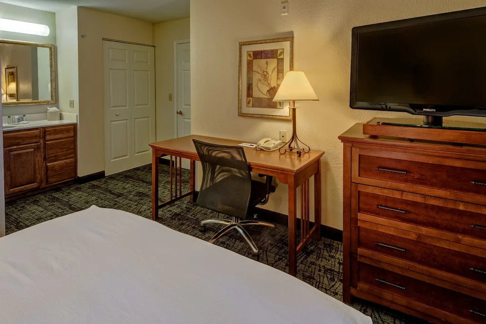 Staybridge Suites Denver - Cherry Creek by IHG