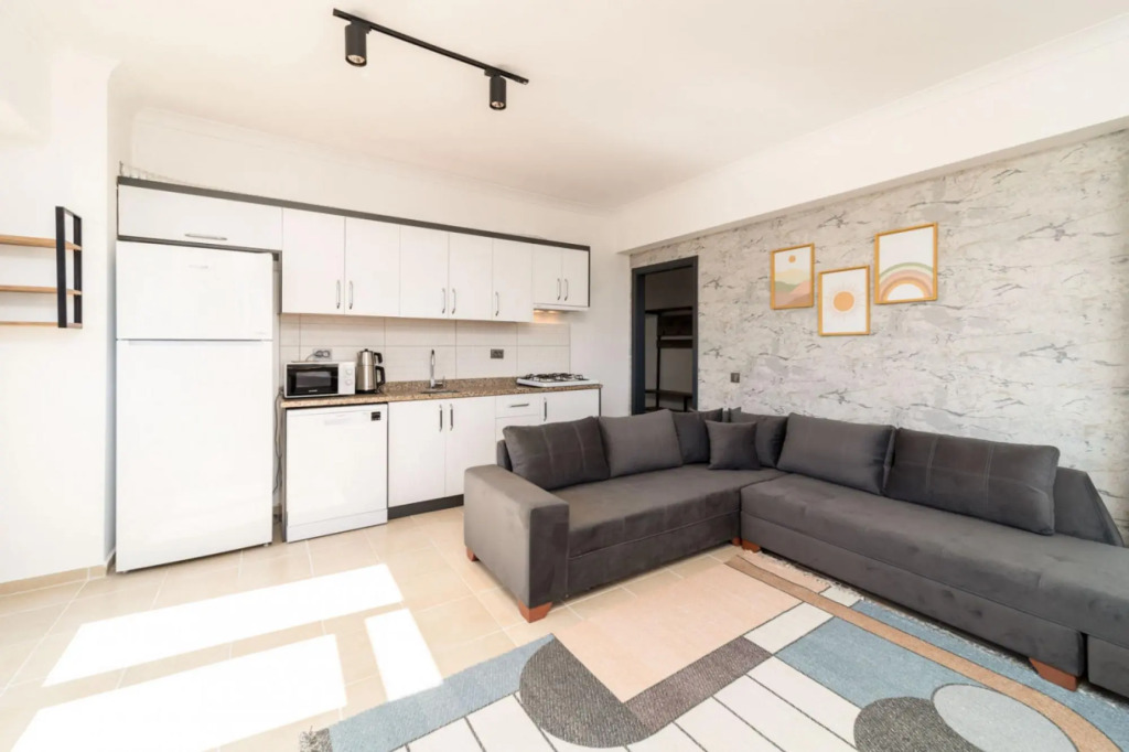 Fantastic Flat with Balcony and View in Aksu
