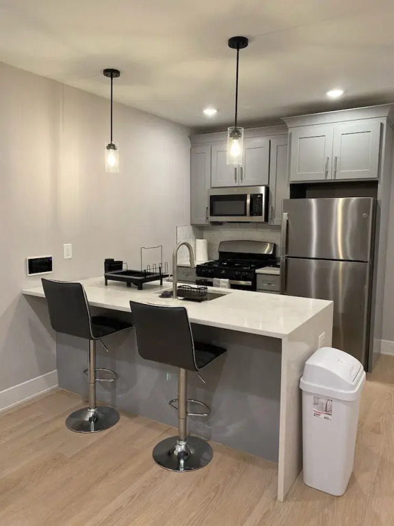 Modern 1BR 1BA Apartment