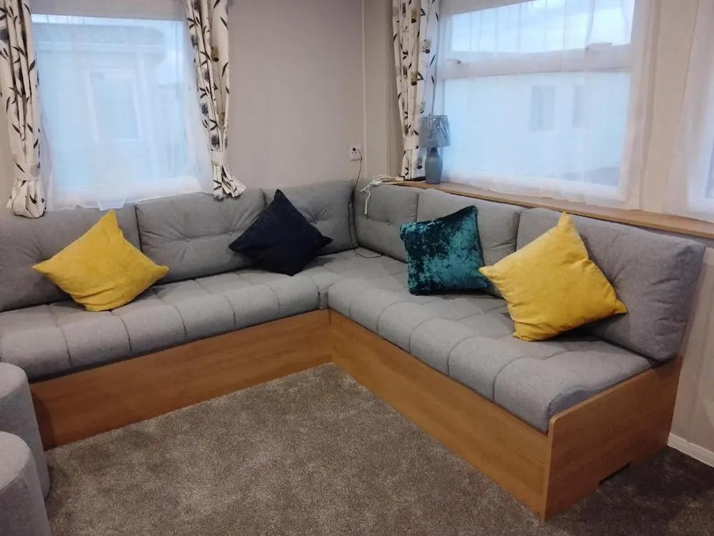 3 Bed, Sleeps 8 Caravan, California Cliffs Park