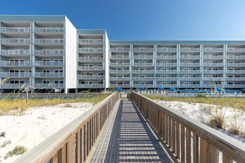 Islander Beach Resort 404 Condo